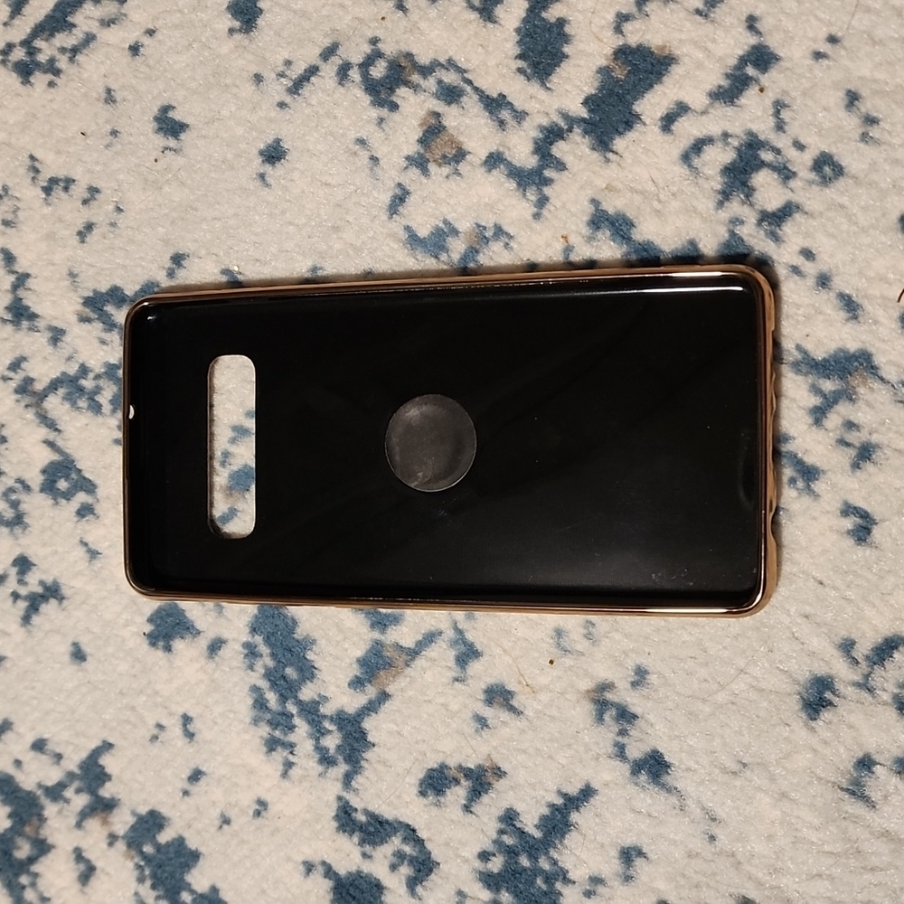 Phone case - Picture 2 of 7